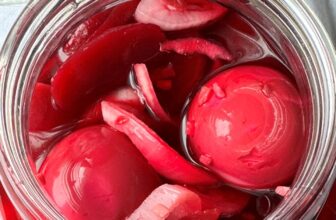 RED BEET PICKLED EGGS – The Southern Lady Cooks