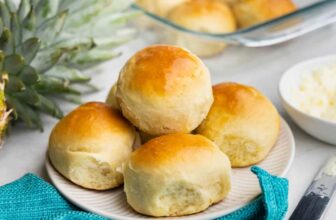Homemade Hawaiian Sweet Rolls