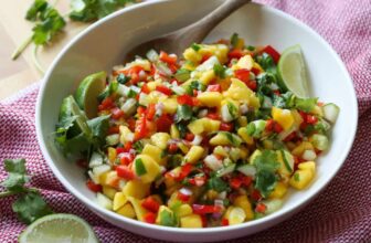 Mango Salsa Recipe (Quick And Easy)